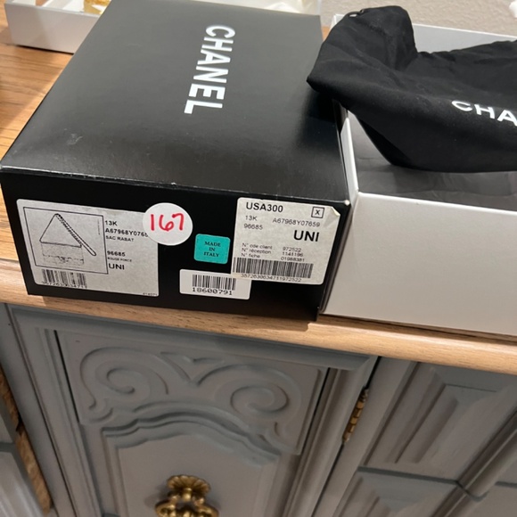 Beautiful Chanel Wallet on Chain- awesome color.  In excellent condition. - Picture 5 of 10